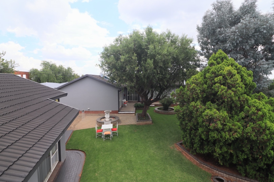 8 Bedroom Property for Sale in Universitas Ridge Free State